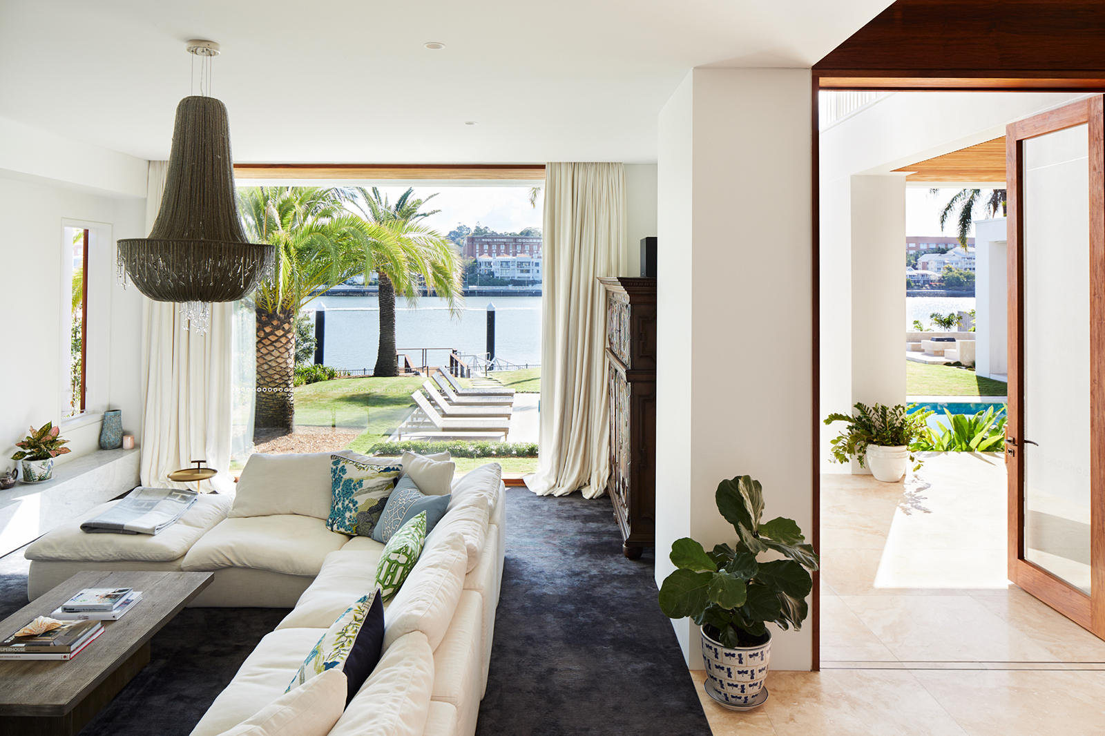 House for Hawthorn by Marc&co